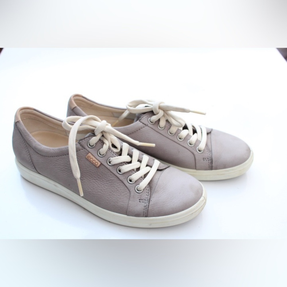 Ecco soft sneakees